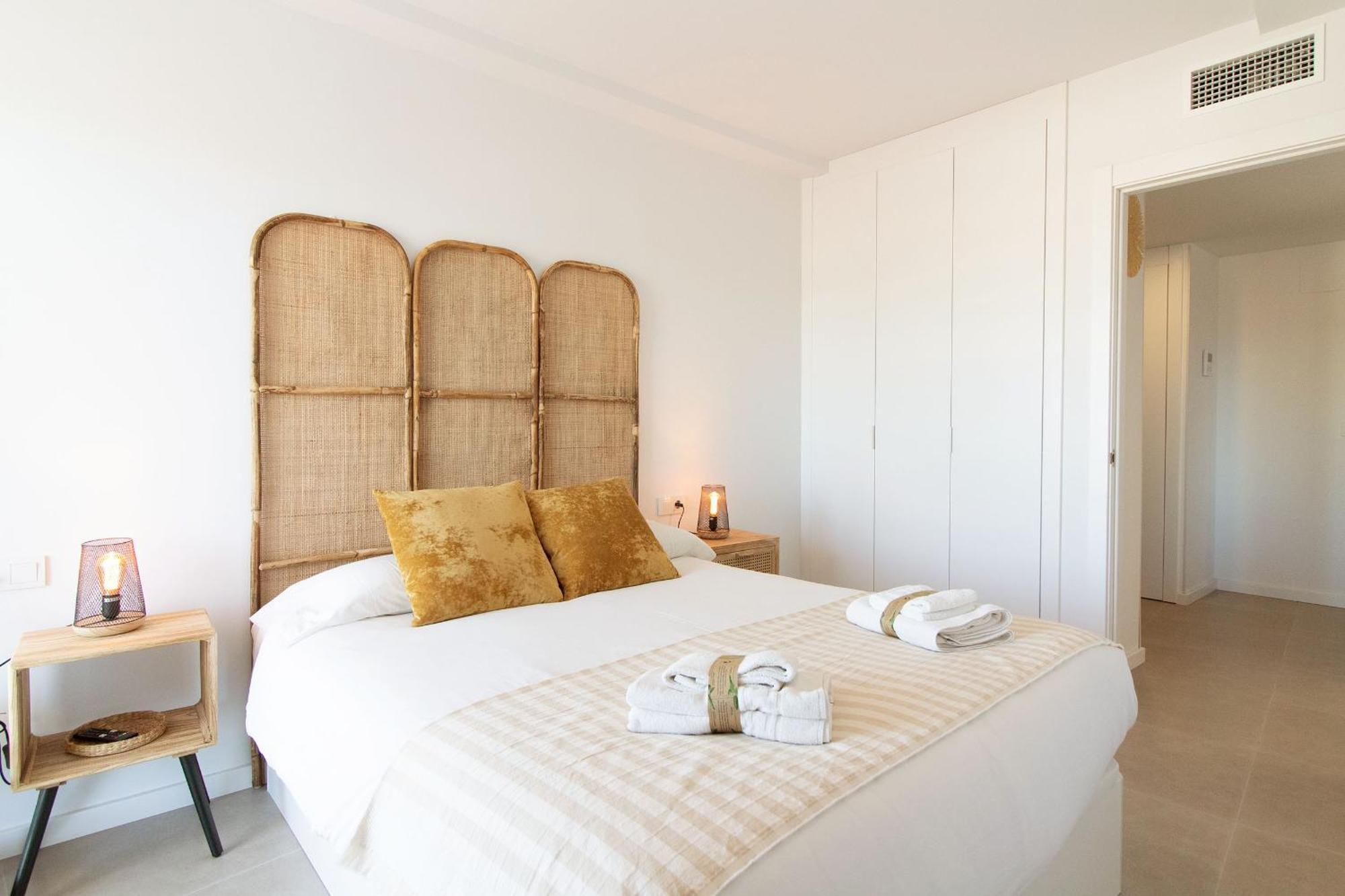 Global Properties, Apartamento Con Terraza Y Vistas Al Mar Y A La Montana Canet d'En Berenguer Exteriör bild